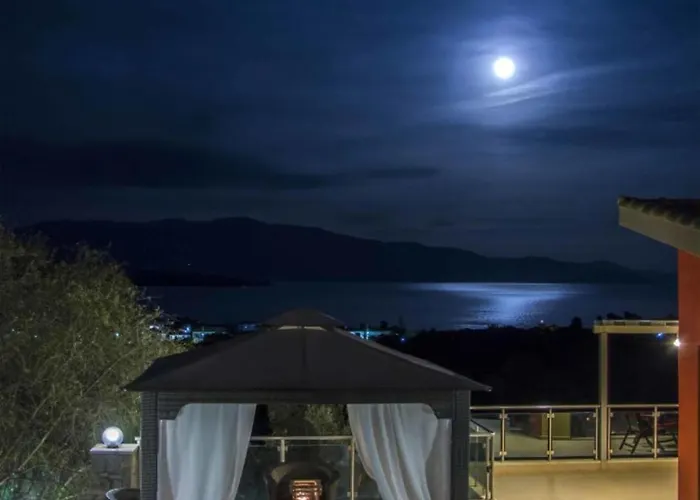 Greece Holidays شقة *