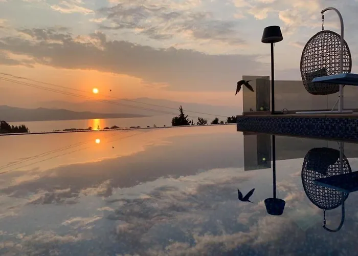 Greece Holidays نِكيانا