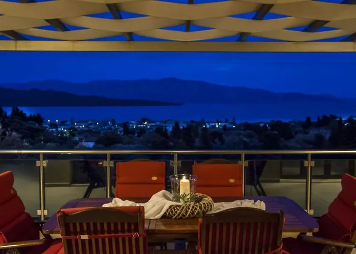 Greece Holidays نِكيانا