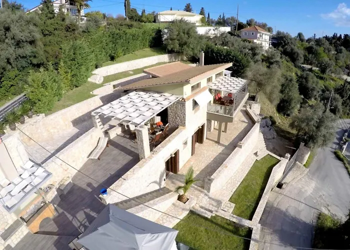 Greece Holidays نِكيانا